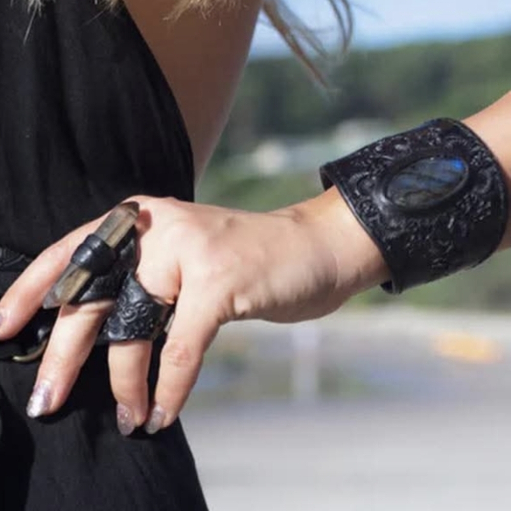 Buffalo Girl Labordite Cuff + Rings 🦄🖤 - Picture 3 of 16